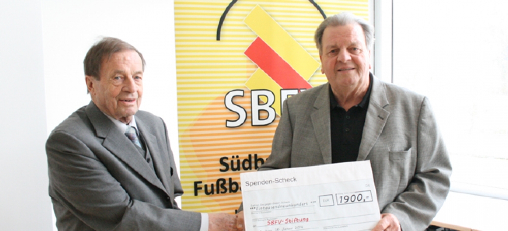 SBFV-Ehrenpräsident Richard Jacobs und Hartmut Basler (re.)