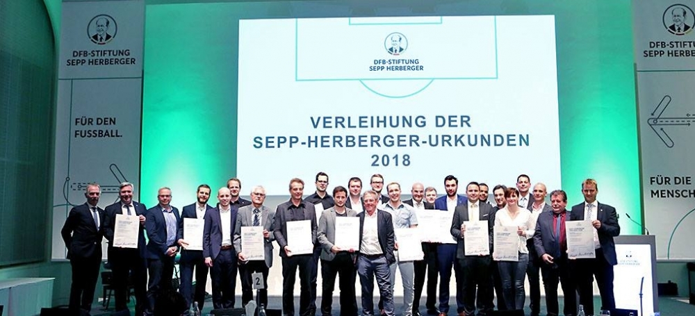 Verleihung der Sepp-Herberger-Urkunden 2018